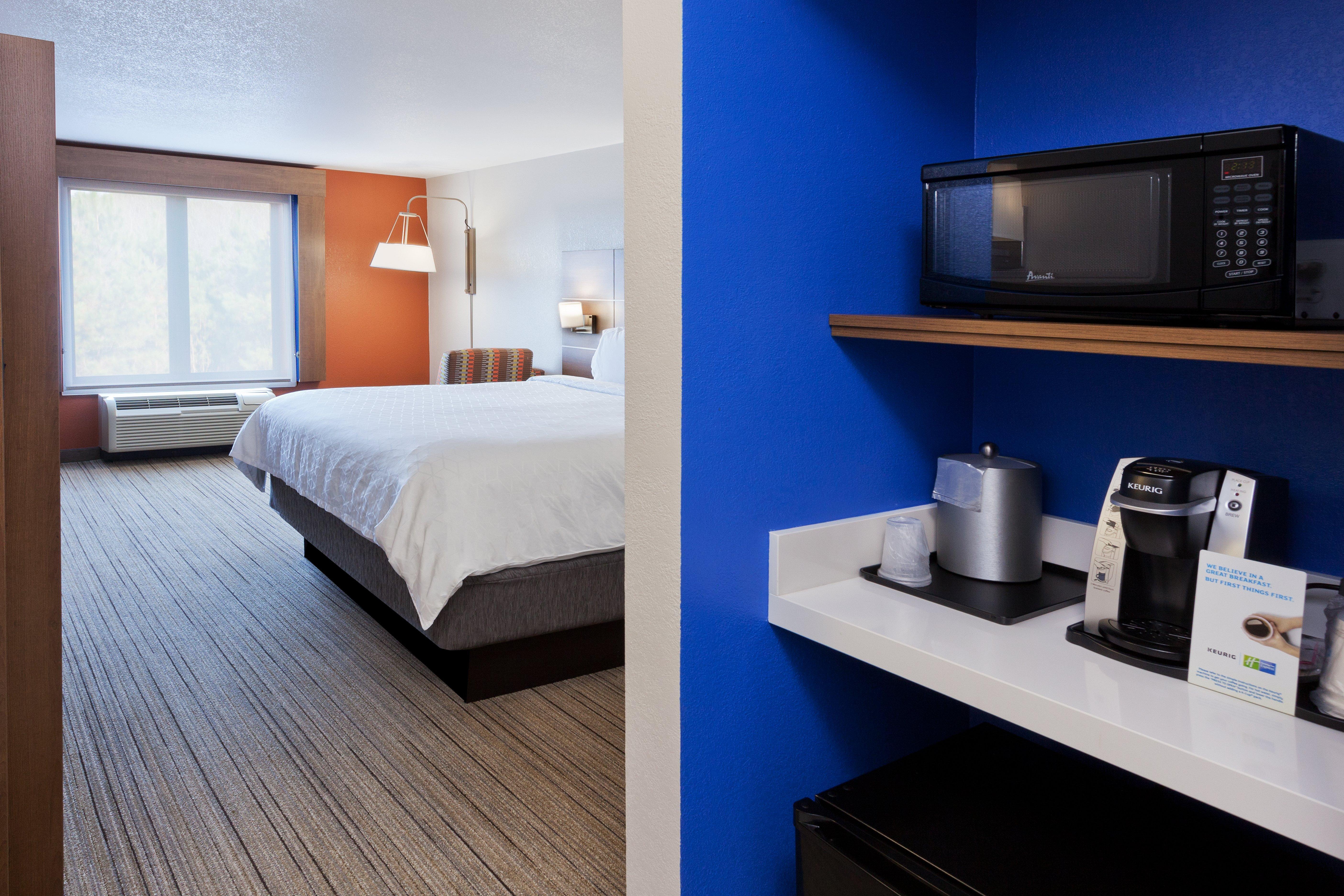 Holiday Inn Express Rome-East By Ihg Exterior photo