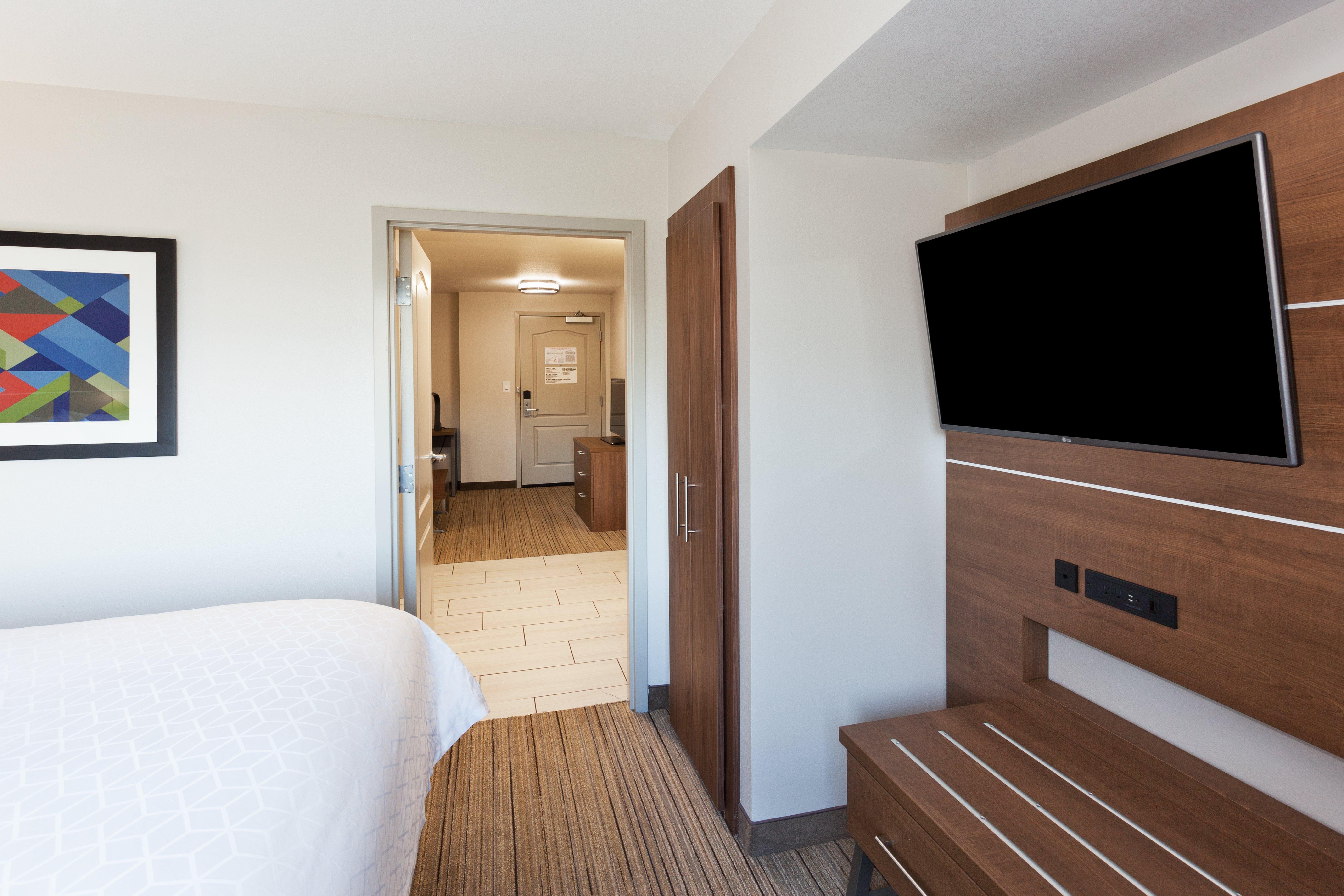 Holiday Inn Express Rome-East By Ihg Exterior photo