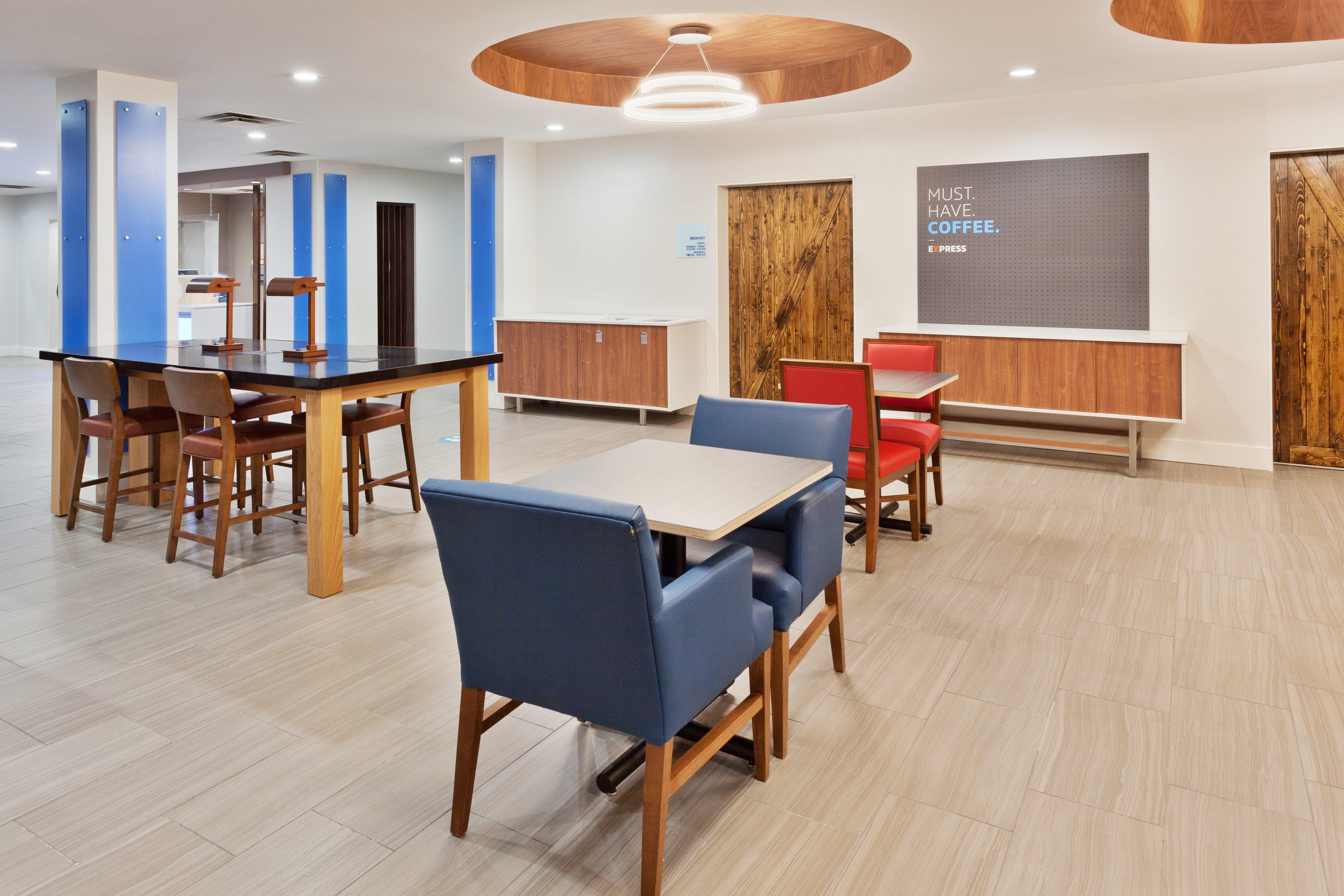 Holiday Inn Express Rome-East By Ihg Exterior photo
