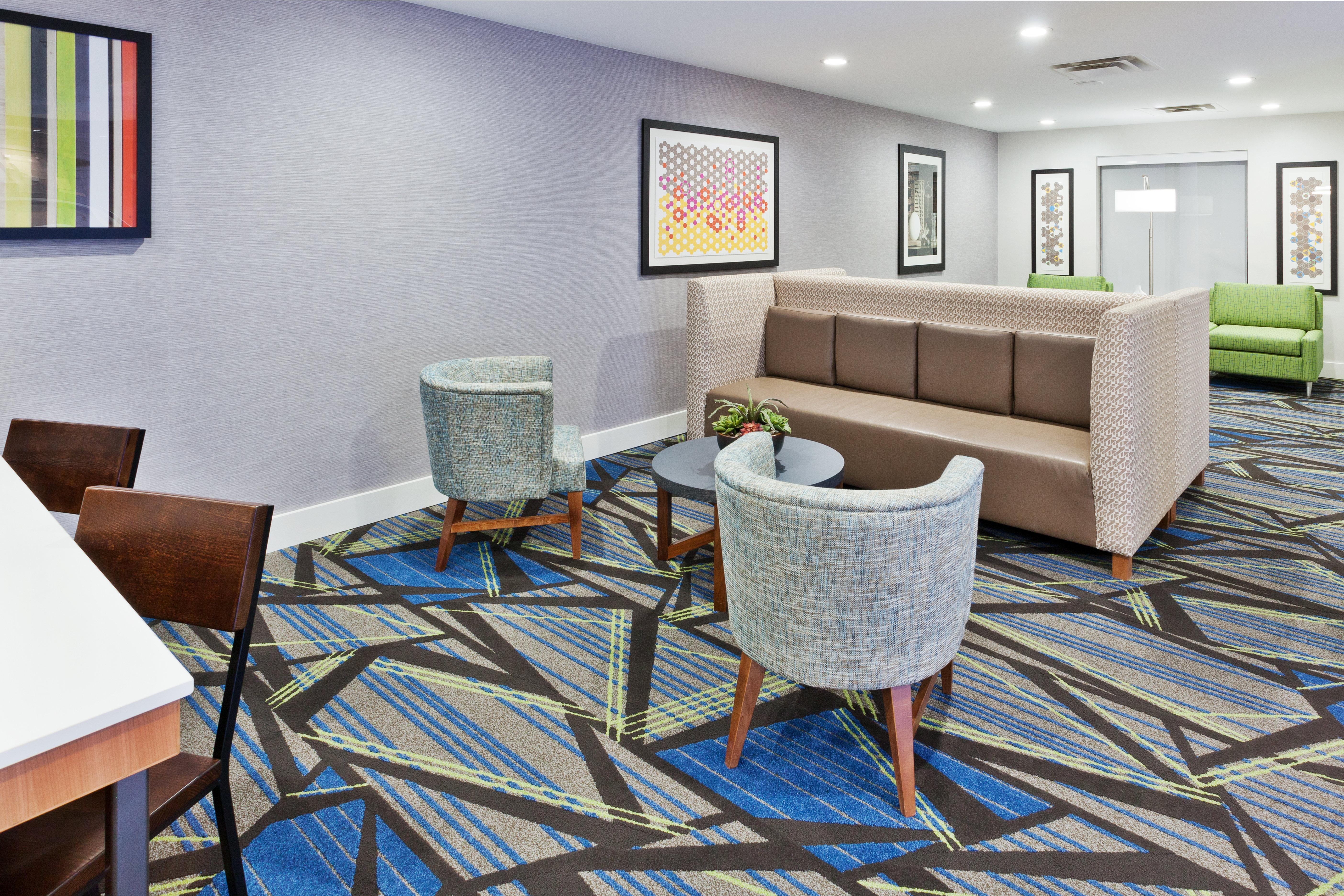 Holiday Inn Express Rome-East By Ihg Exterior photo