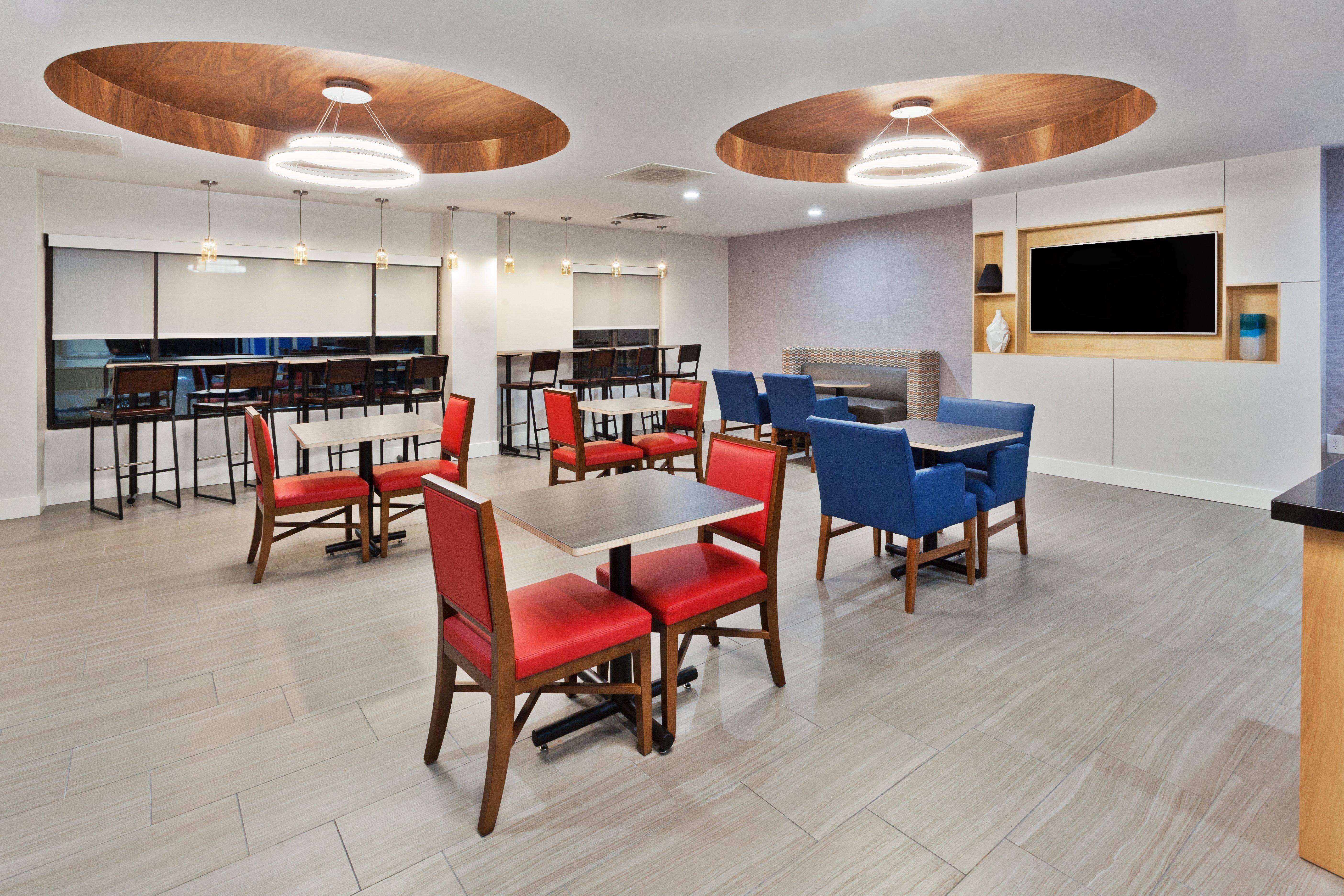 Holiday Inn Express Rome-East By Ihg Exterior photo